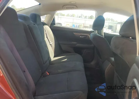 2015 Nissan Altima 2.5 from USA, damaged, VIN 1N4AL3AP2FC240835